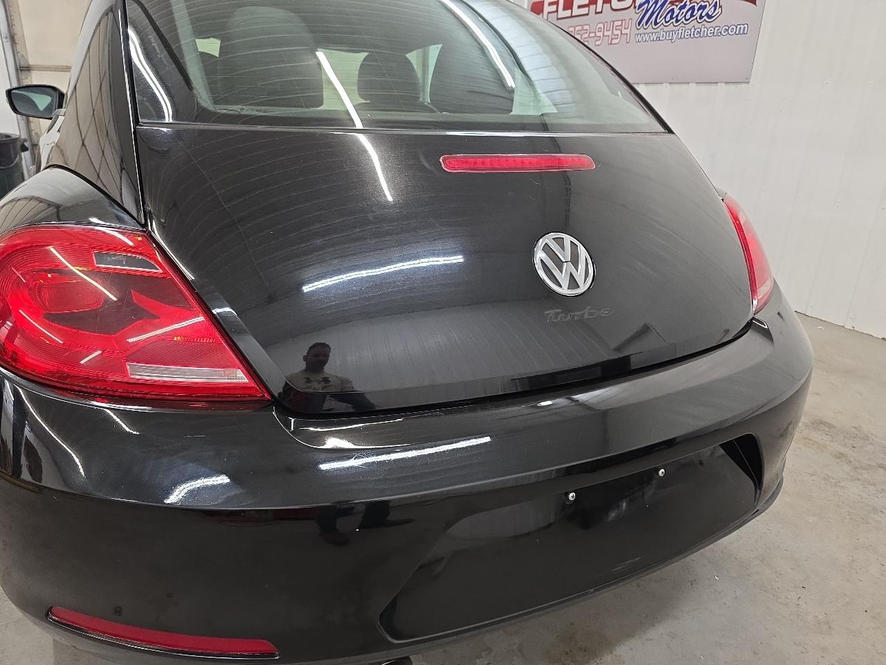 Volkswagen Beetle 2dr Cpe Auto 2.5L 2012