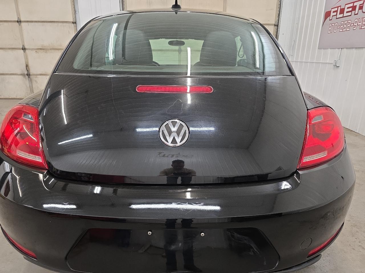 Volkswagen Beetle 2dr Cpe Auto 2.5L 2012