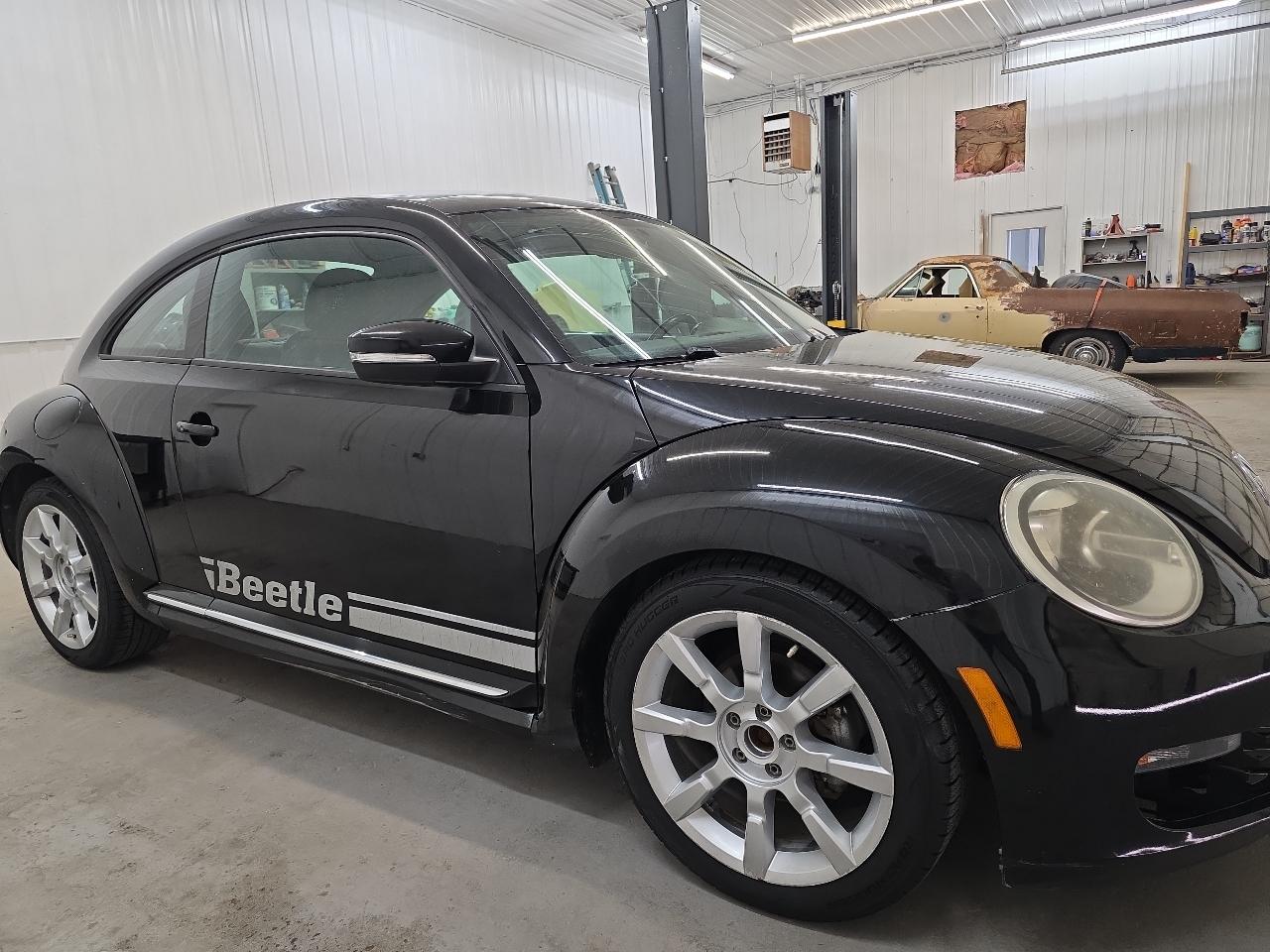 Volkswagen Beetle 2dr Cpe Auto 2.5L 2012
