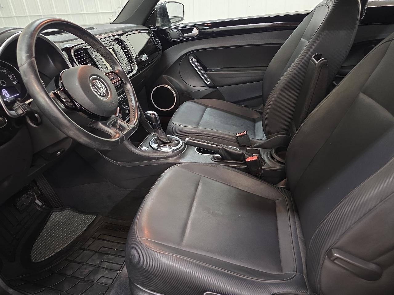 Volkswagen Beetle 2dr Cpe Auto 2.5L 2012