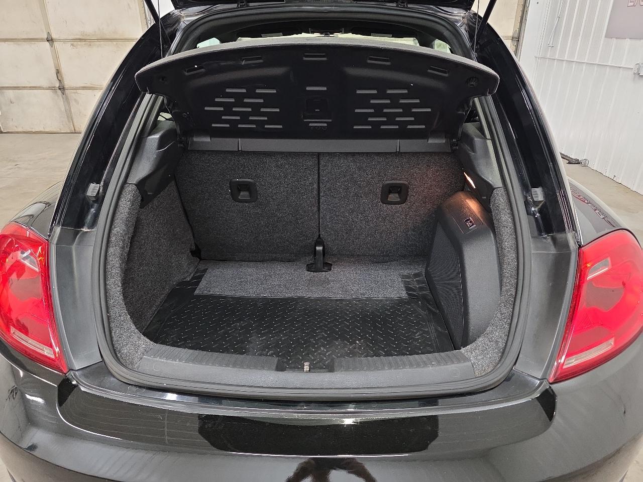 Volkswagen Beetle 2dr Cpe Auto 2.5L 2012