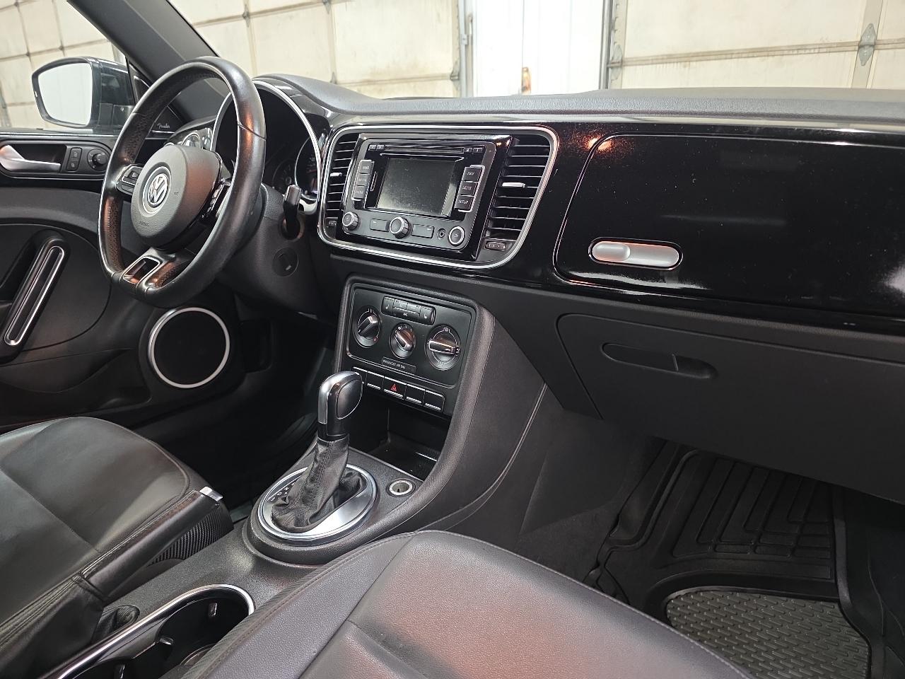 Volkswagen Beetle 2dr Cpe Auto 2.5L 2012