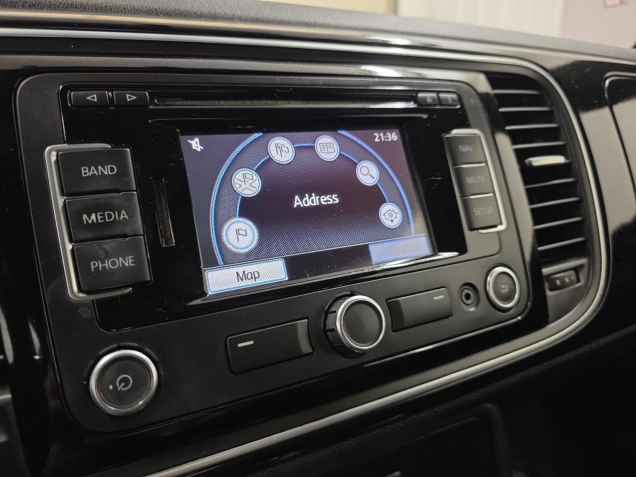 Volkswagen Beetle 2dr Cpe Auto 2.5L 2012