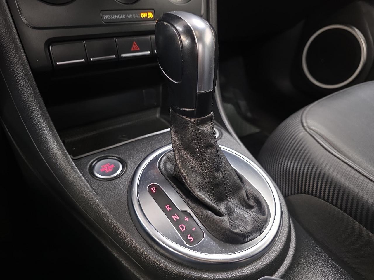 Volkswagen Beetle 2dr Cpe Auto 2.5L 2012