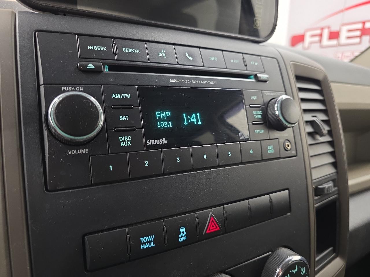 RAM 1500 4WD Crew Cab 140.5" Express 2012