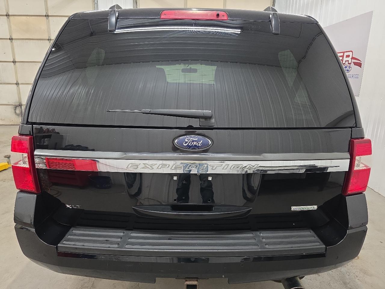 Ford Expedition 4WD 4dr XLT 2016