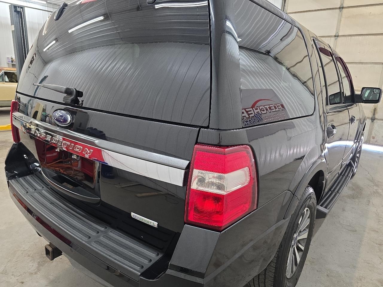 Ford Expedition 4WD 4dr XLT 2016