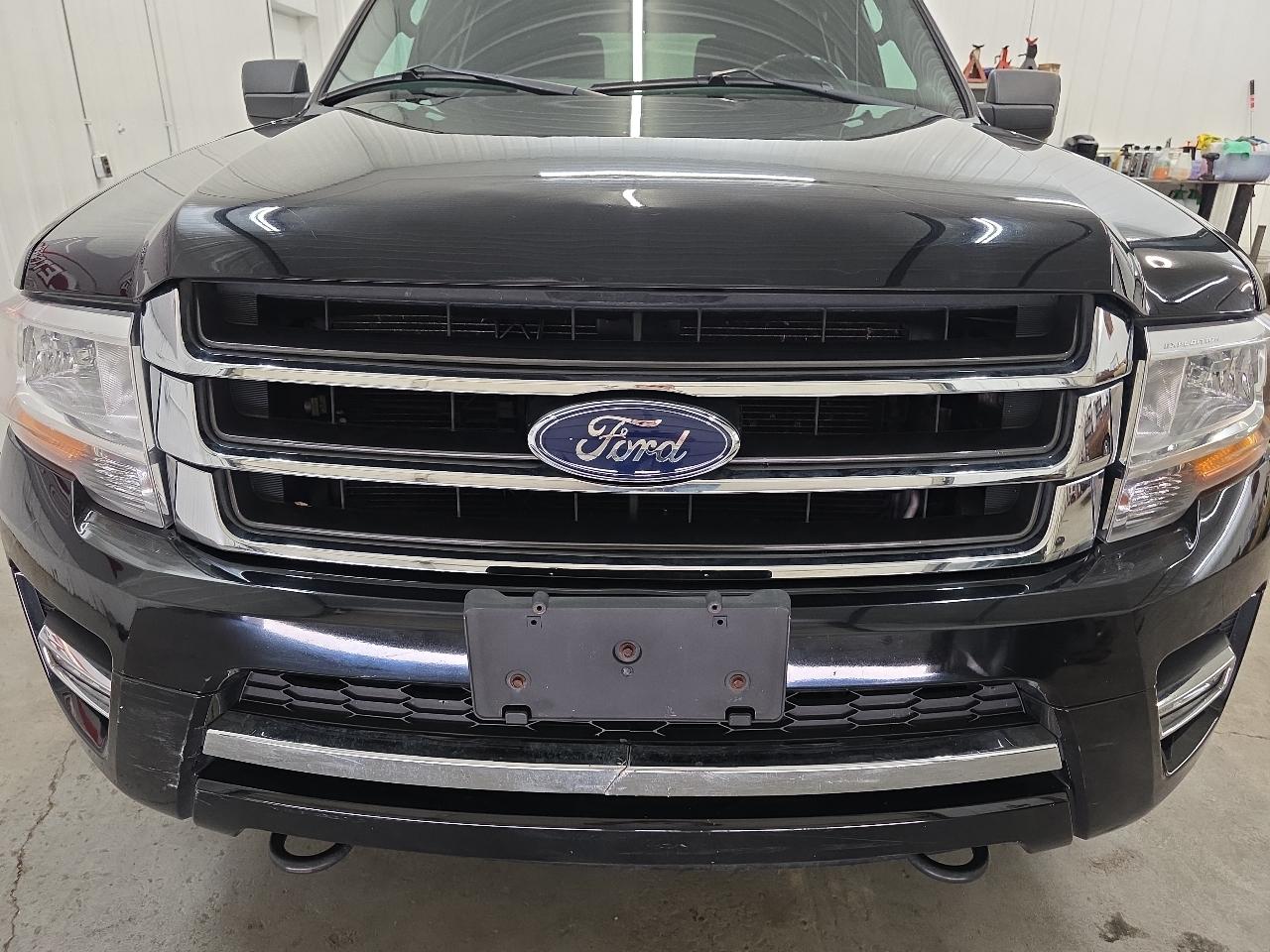 Ford Expedition 4WD 4dr XLT 2016