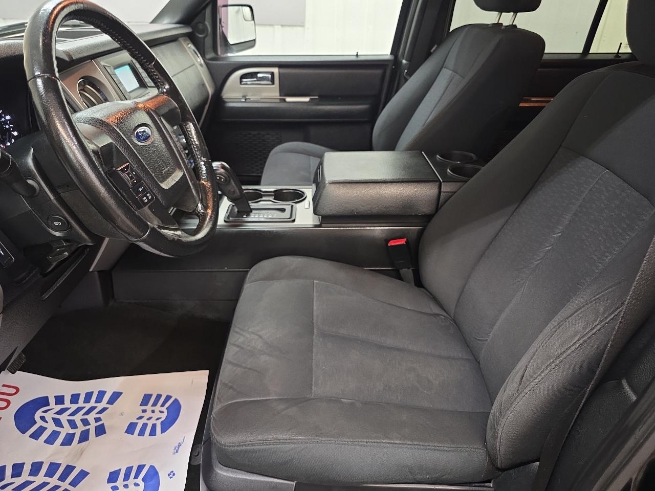 Ford Expedition 4WD 4dr XLT 2016