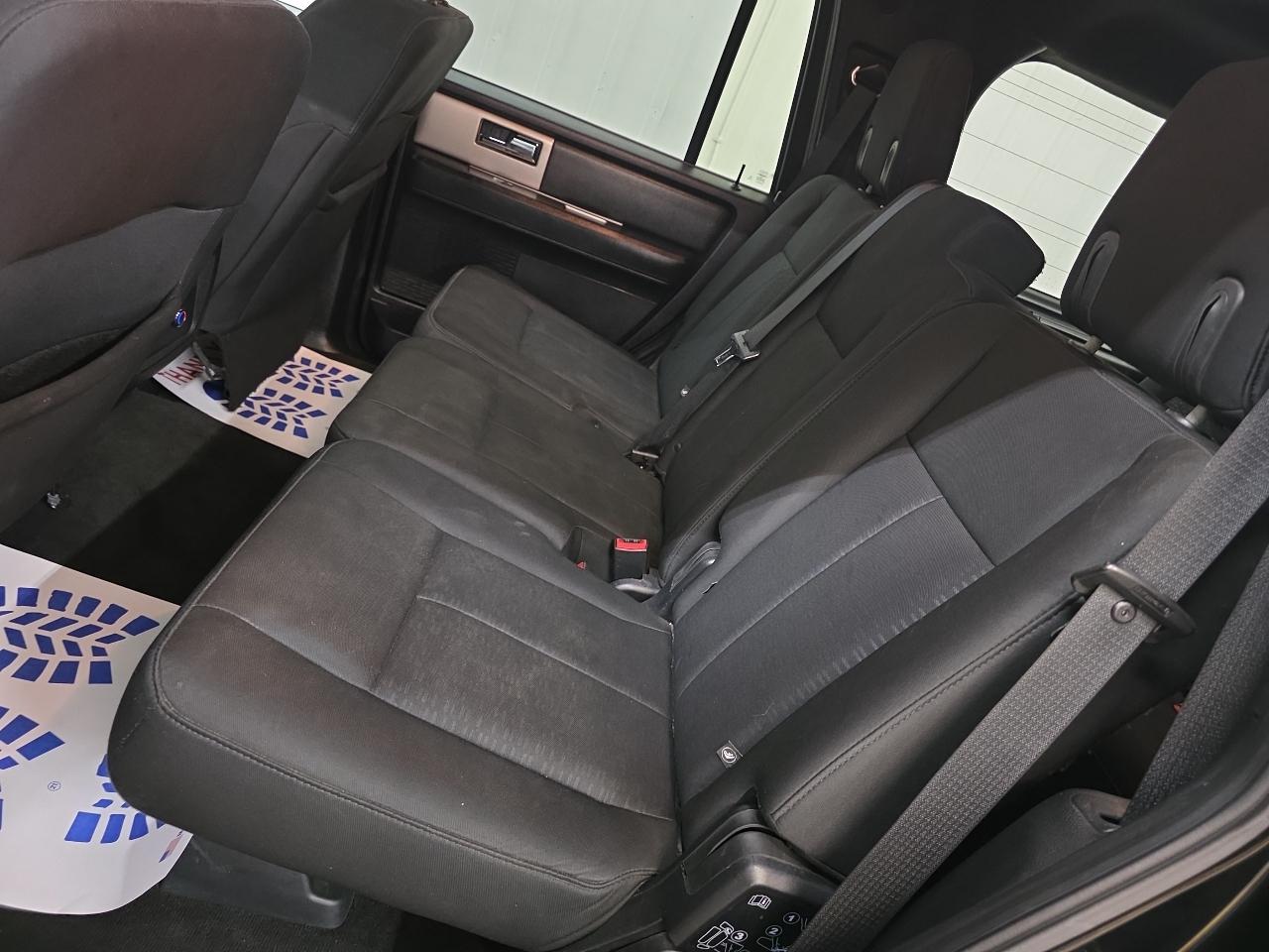 Ford Expedition 4WD 4dr XLT 2016