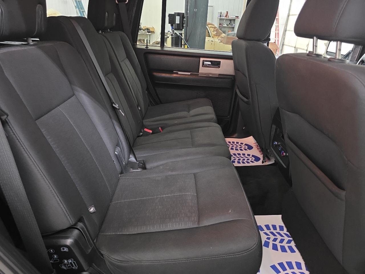 Ford Expedition 4WD 4dr XLT 2016