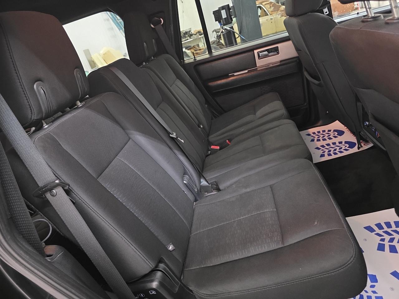 Ford Expedition 4WD 4dr XLT 2016