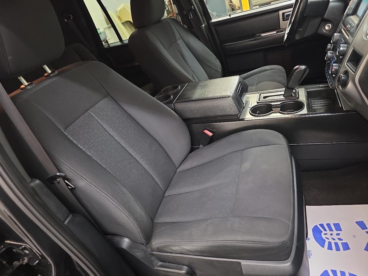 Ford Expedition 4WD 4dr XLT 2016