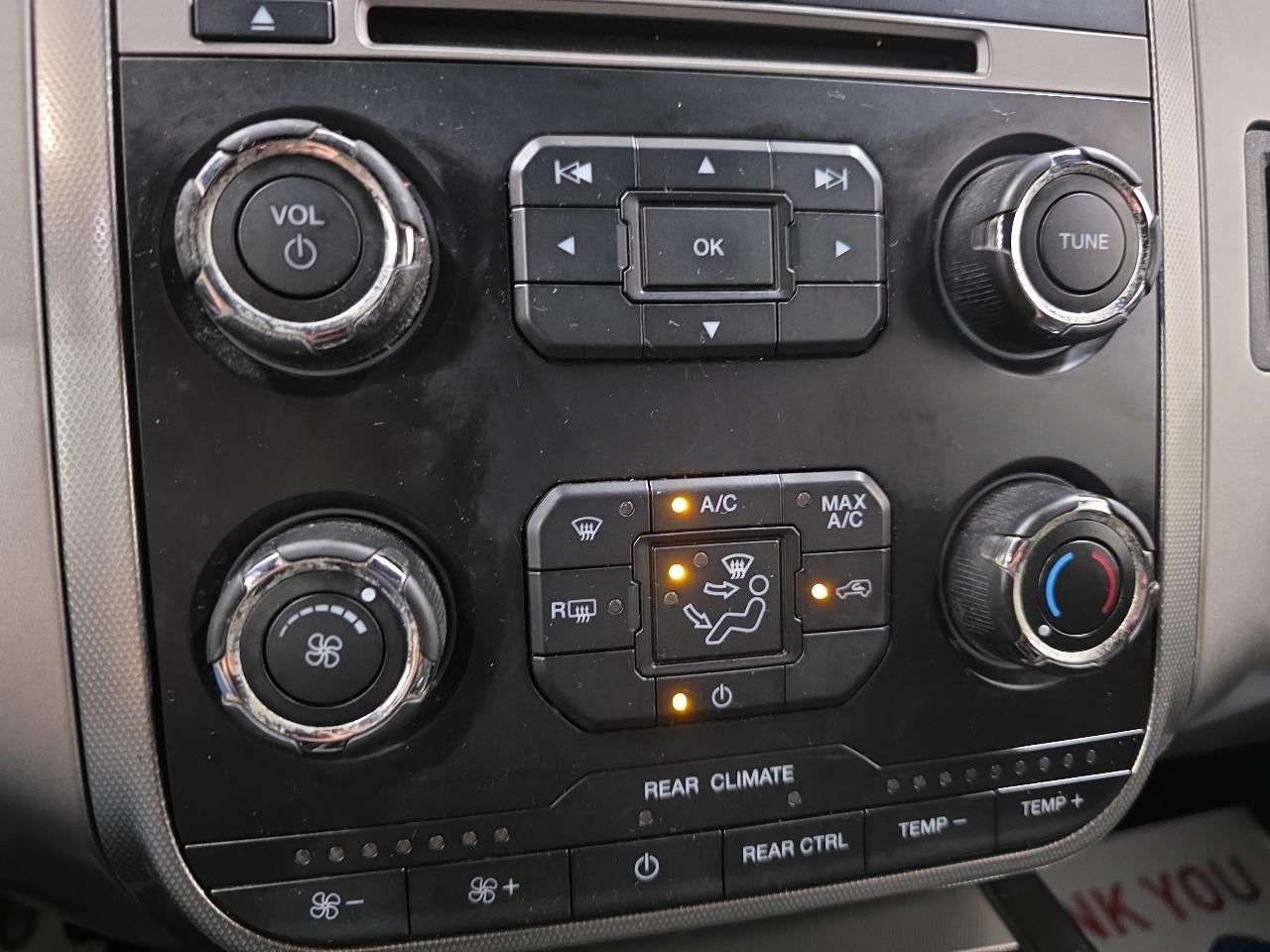 Ford Expedition 4WD 4dr XLT 2016