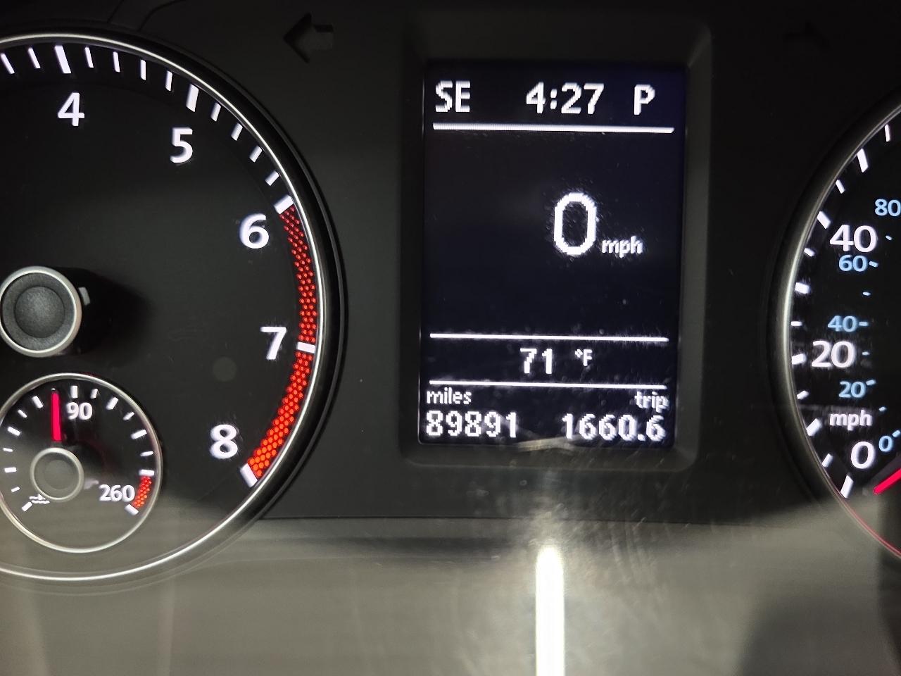 Volkswagen Passat 4dr Sdn 3.6L V6 DSG SE w/Sunroof 2012