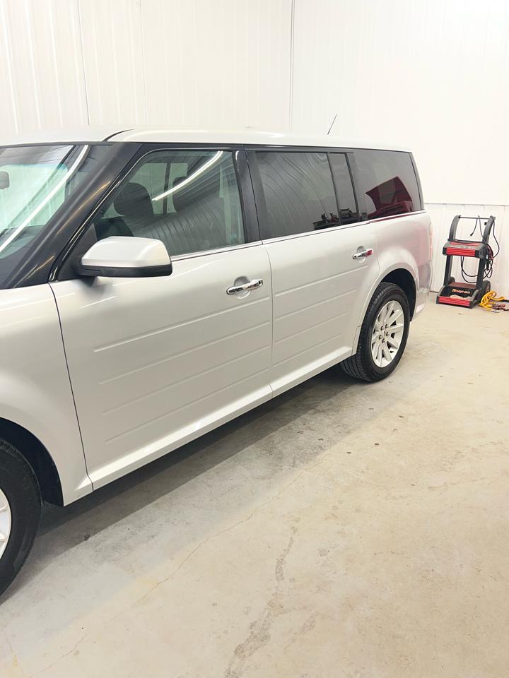 Ford Flex 4dr SEL FWD 2011