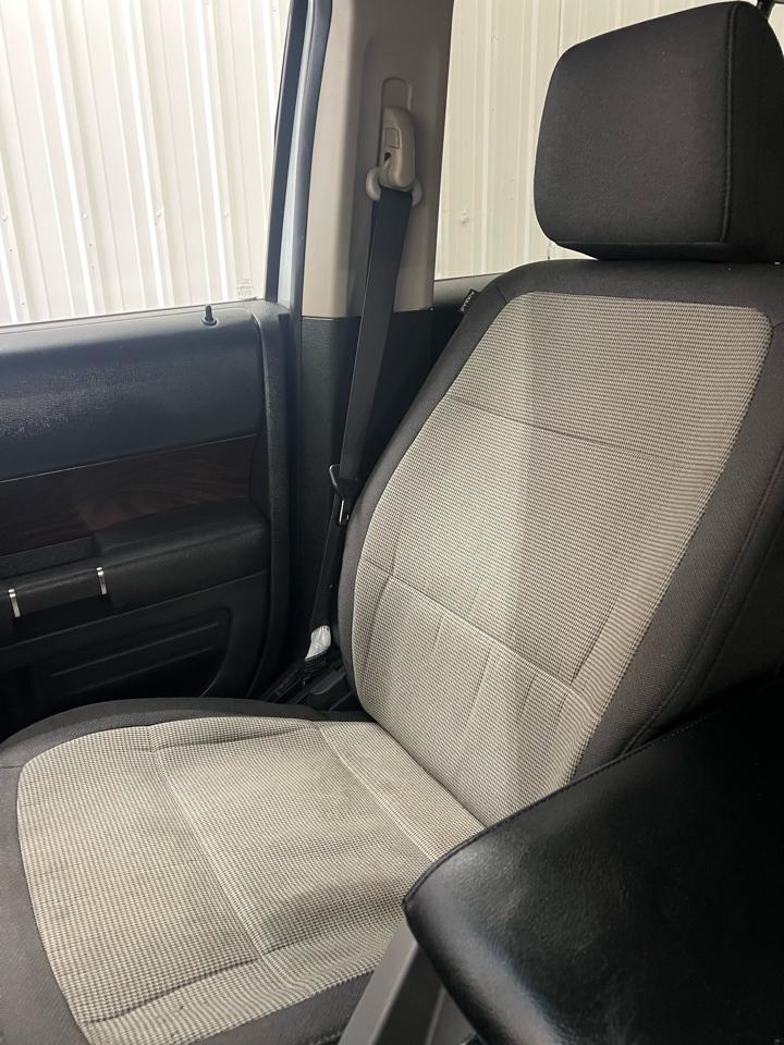 Ford Flex 4dr SEL FWD 2011