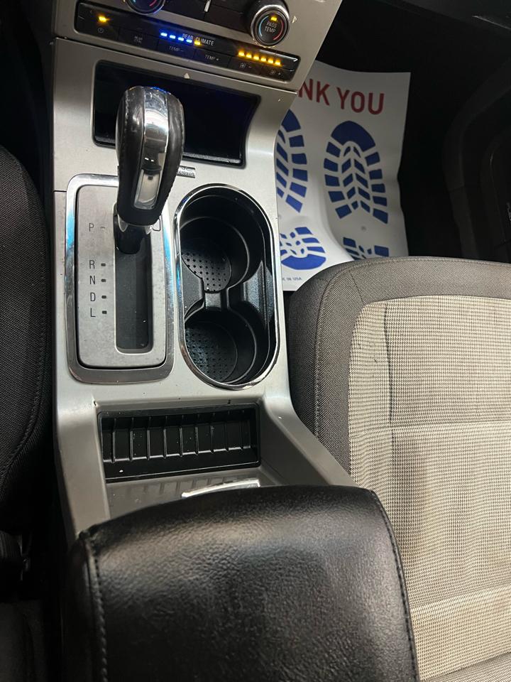 Ford Flex 4dr SEL FWD 2011