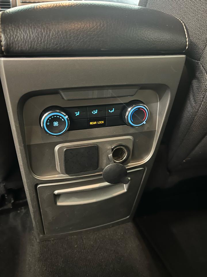 Ford Flex 4dr SEL FWD 2011