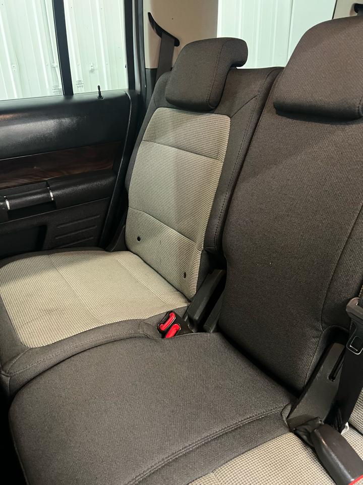 Ford Flex 4dr SEL FWD 2011