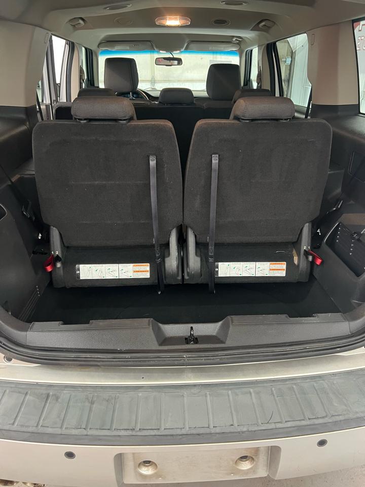 Ford Flex 4dr SEL FWD 2011