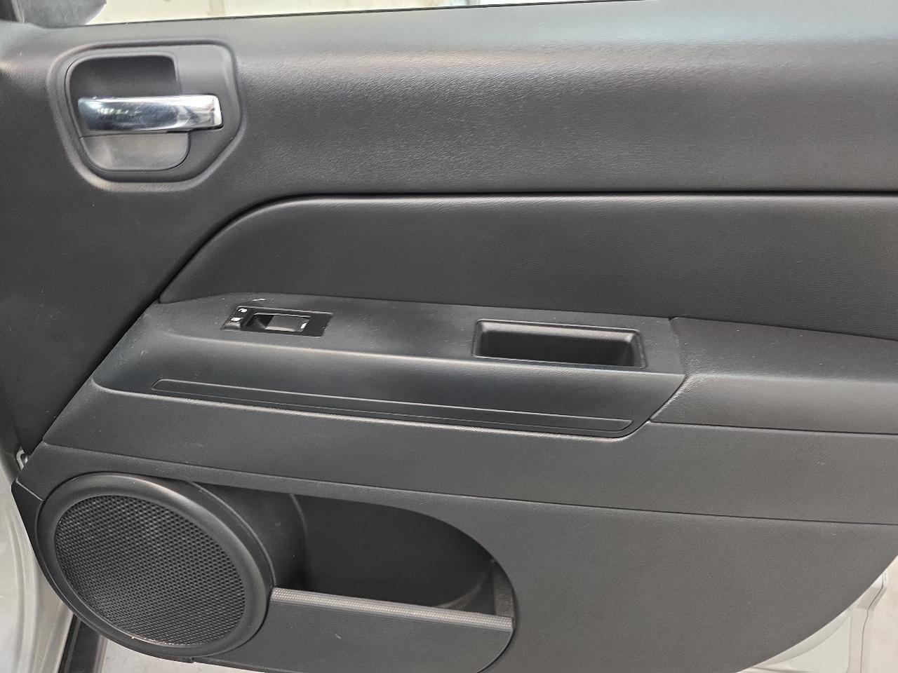 Jeep Compass 4WD 4dr Sport 2013