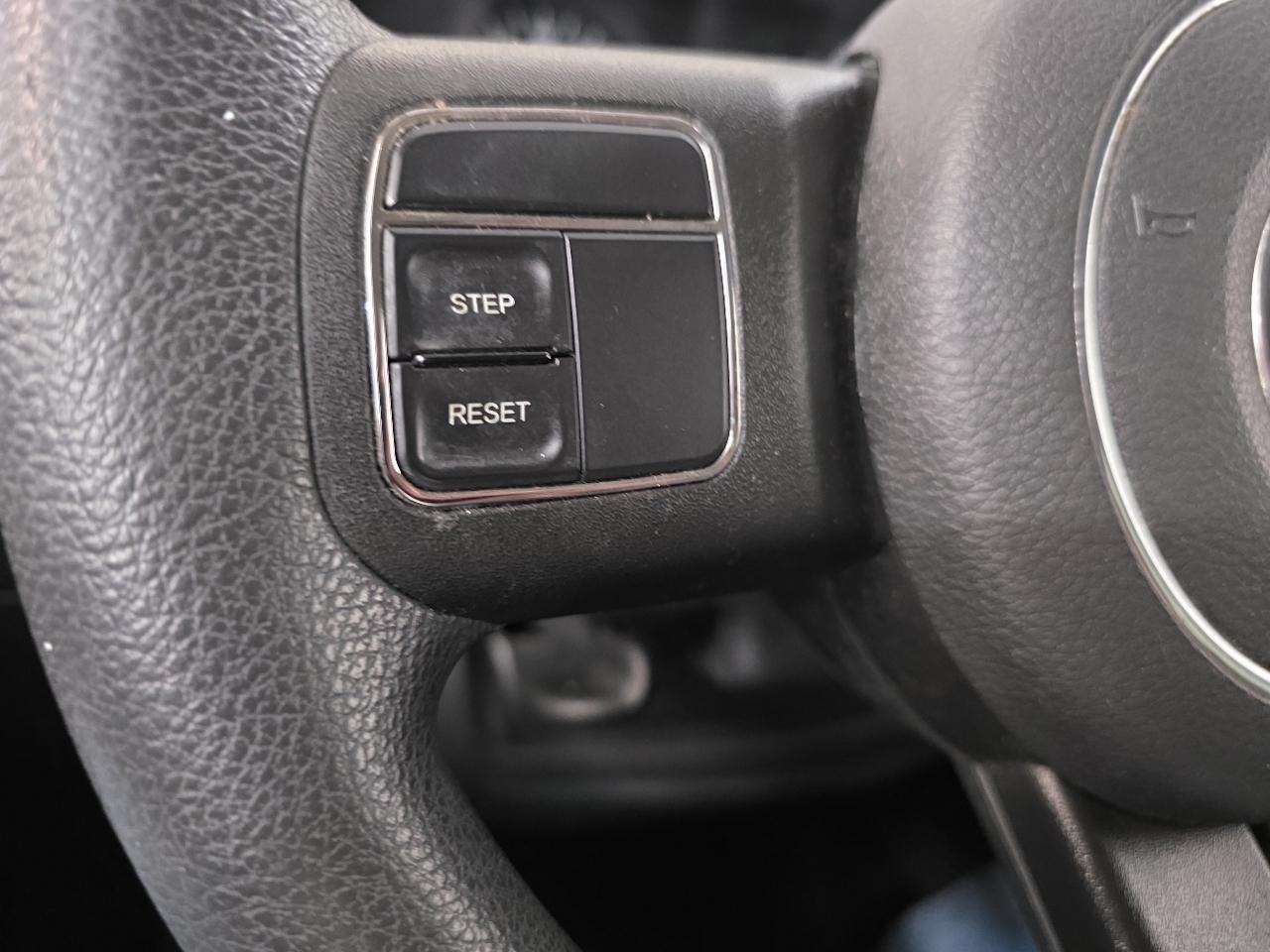 Jeep Compass 4WD 4dr Sport 2013