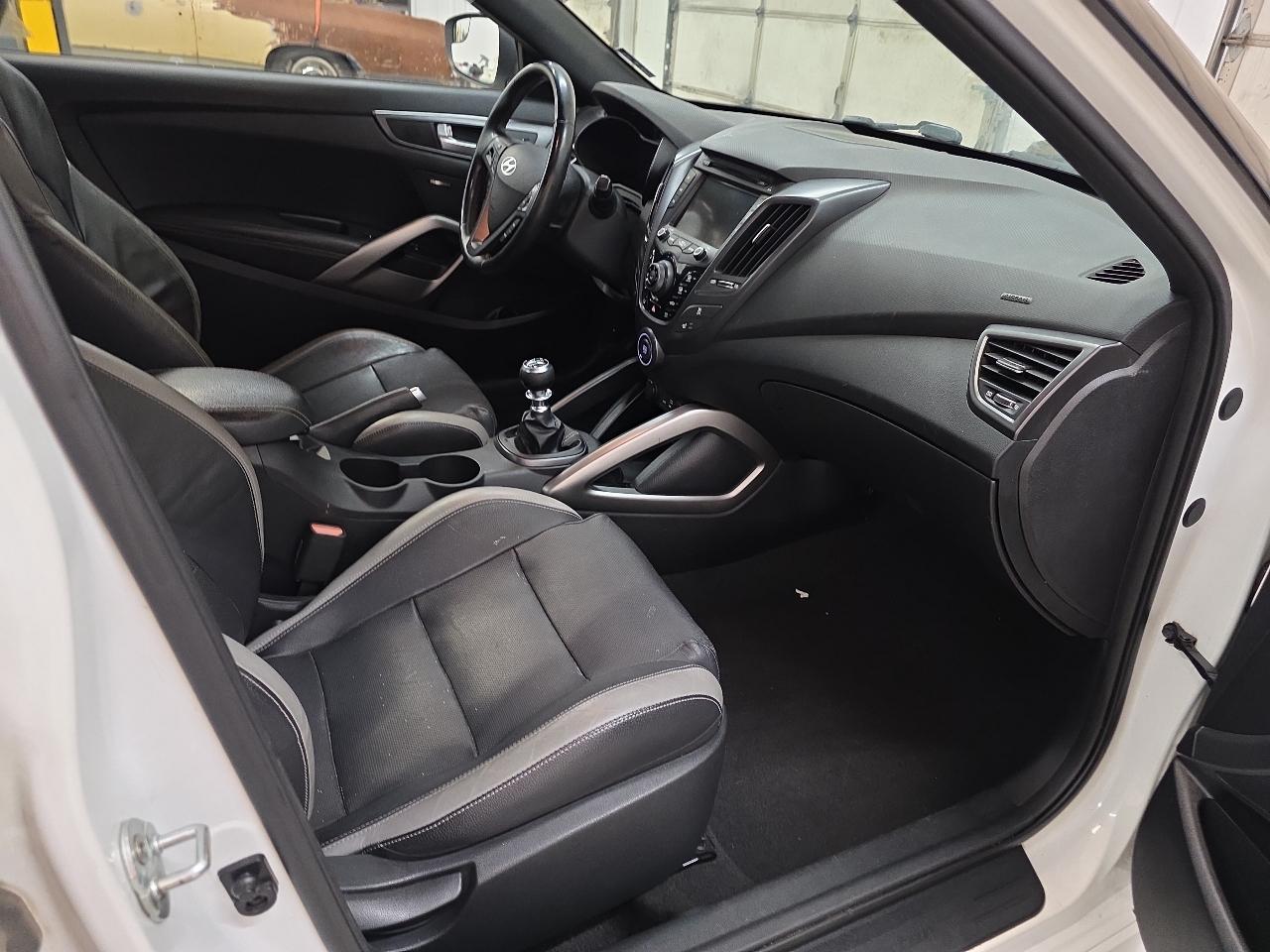 Hyundai Veloster 3dr Cpe Man Turbo 2016