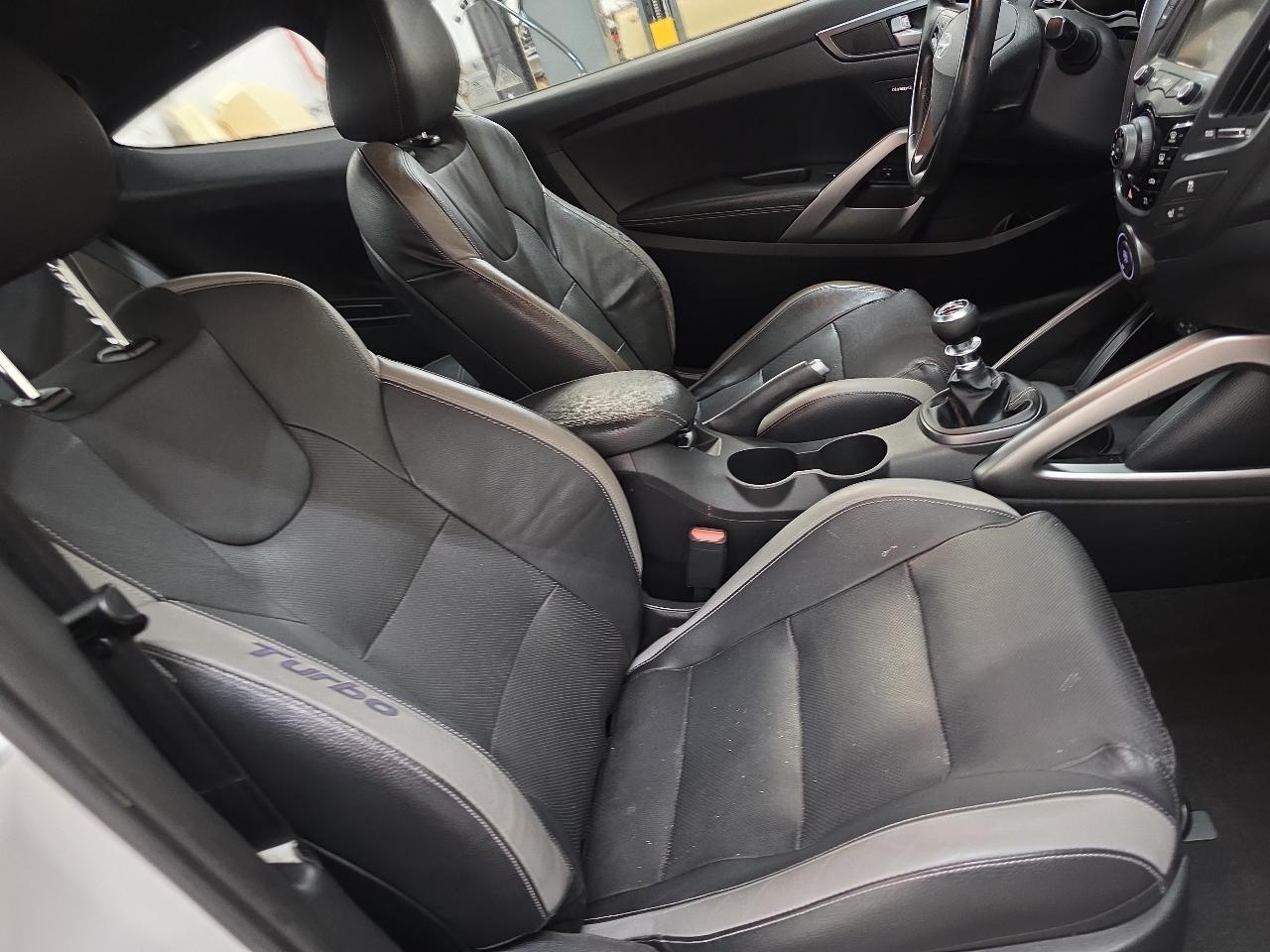 Hyundai Veloster 3dr Cpe Man Turbo 2016