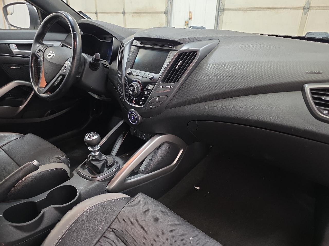 Hyundai Veloster 3dr Cpe Man Turbo 2016