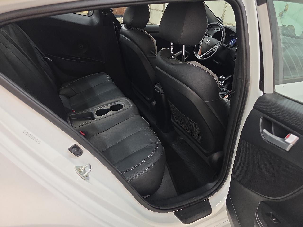 Hyundai Veloster 3dr Cpe Man Turbo 2016