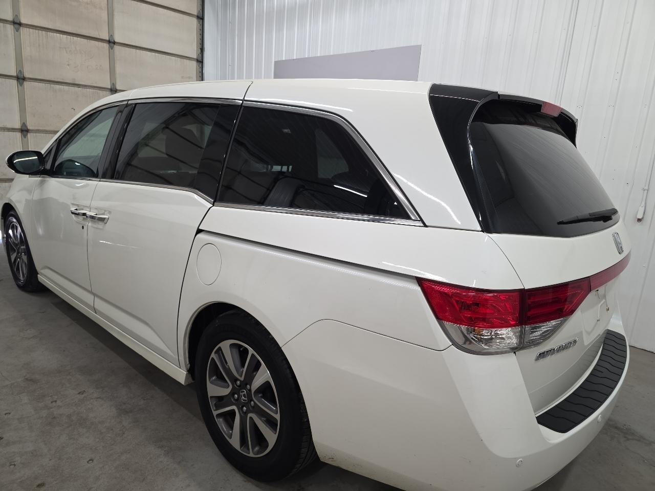 Honda Odyssey 5dr Touring Elite 2016