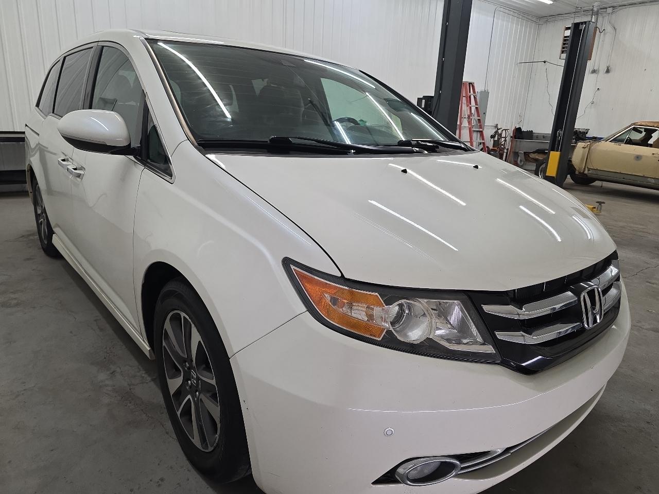 Honda Odyssey 5dr Touring Elite 2016