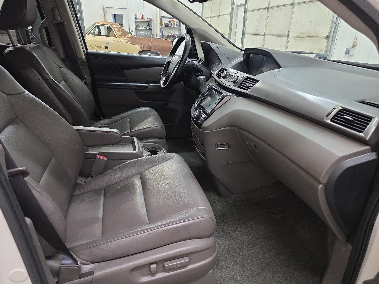 Honda Odyssey 5dr Touring Elite 2016