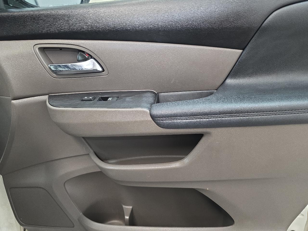 Honda Odyssey 5dr Touring Elite 2016