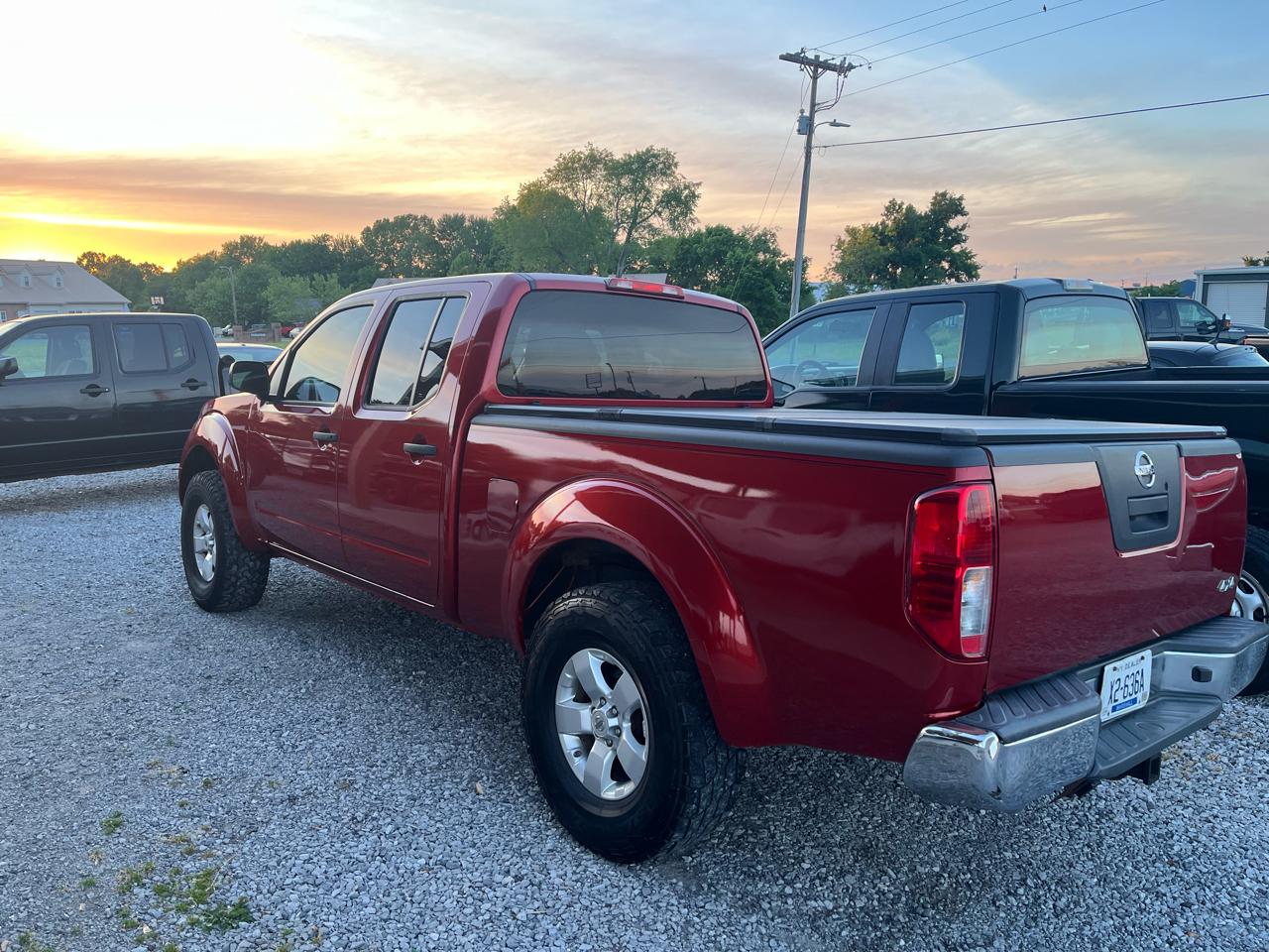 Nissan Frontier 4WD Crew Cab LWB Auto SV 2012