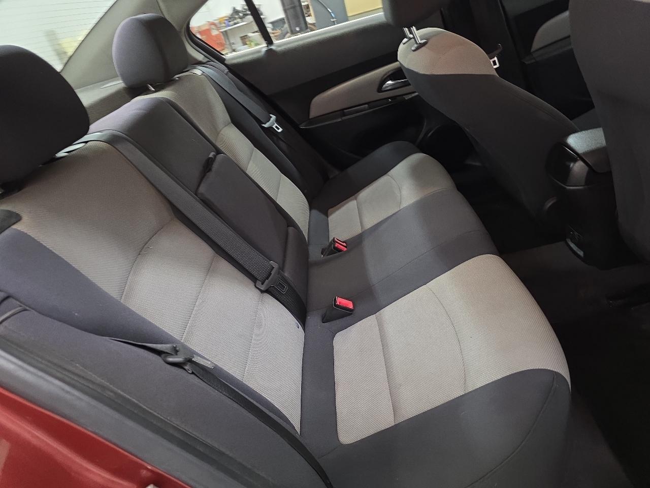 Chevrolet Cruze  2012