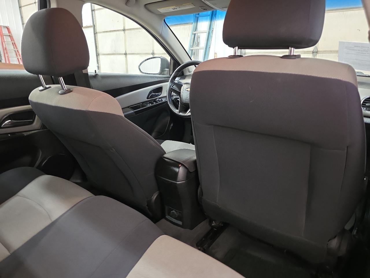 Chevrolet Cruze  2012