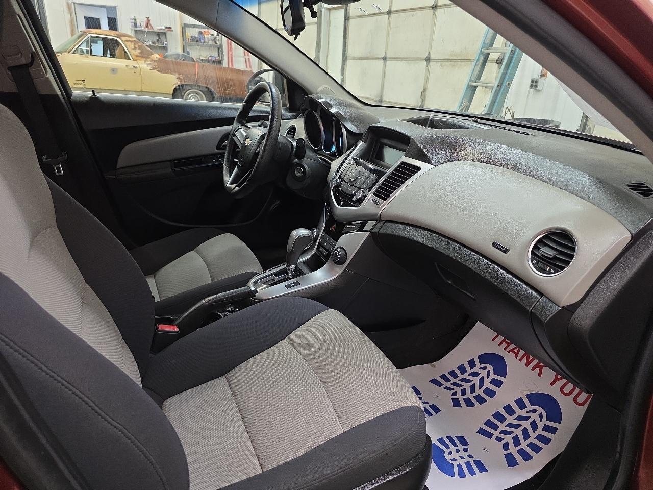 Chevrolet Cruze  2012