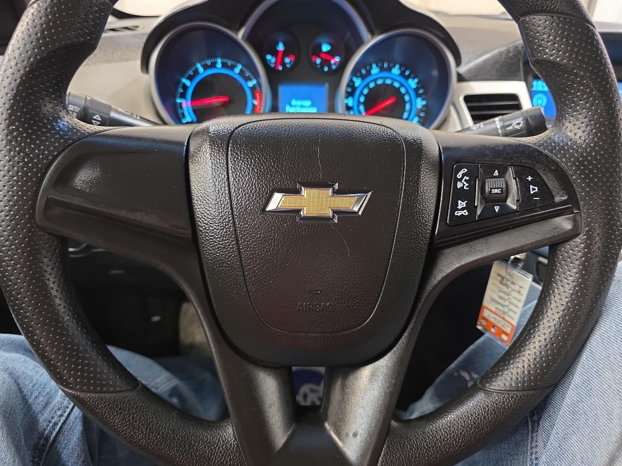 Chevrolet Cruze  2012