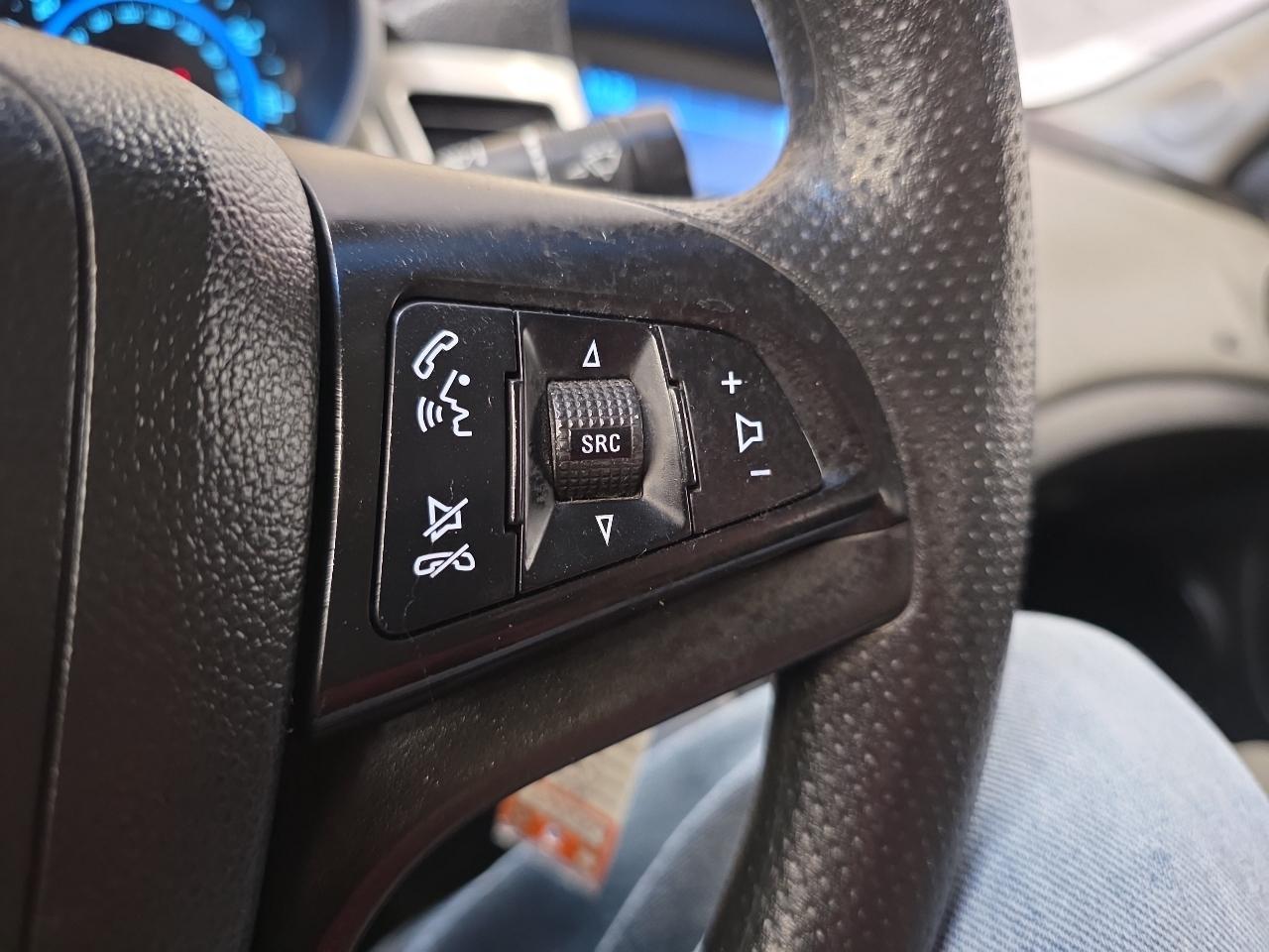 Chevrolet Cruze  2012