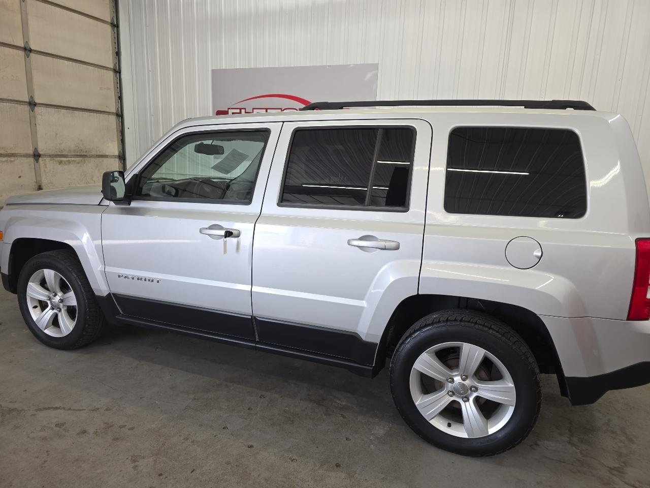 Jeep Patriot FWD 4dr Latitude 2013