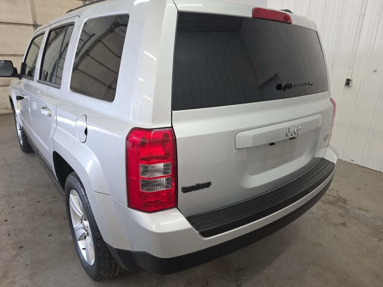 Jeep Patriot FWD 4dr Latitude 2013