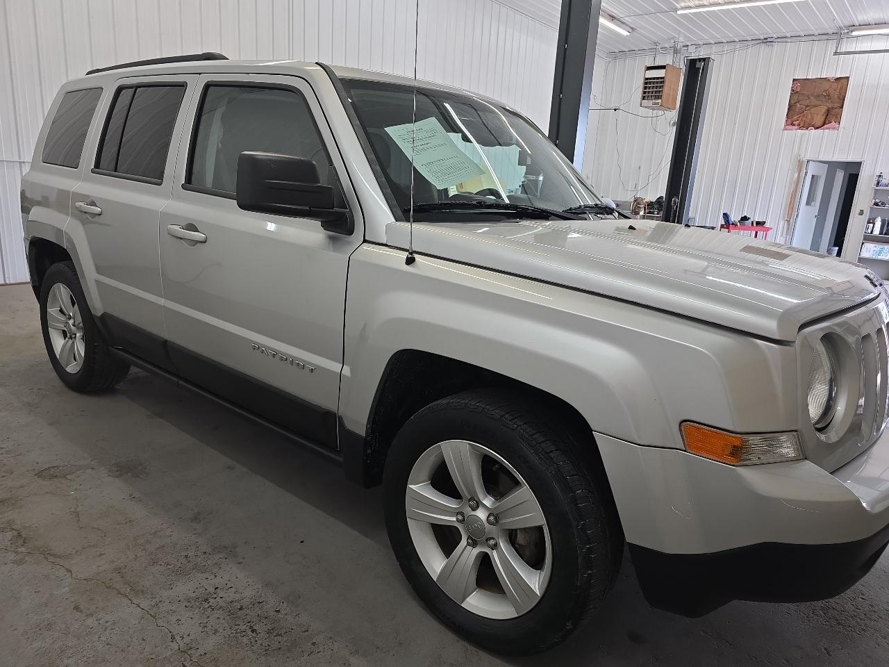 Jeep Patriot FWD 4dr Latitude 2013