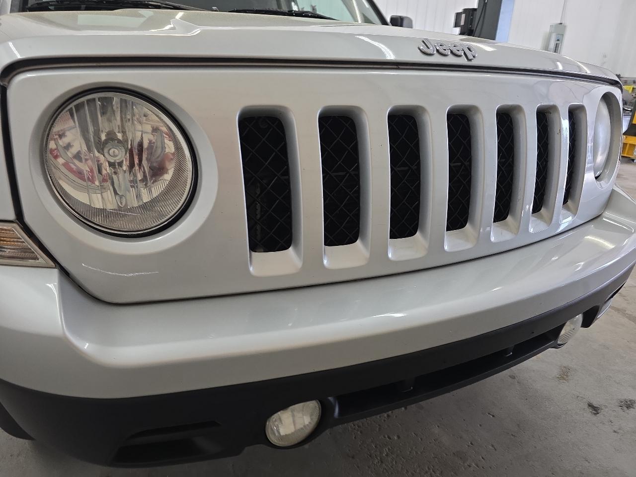 Jeep Patriot FWD 4dr Latitude 2013