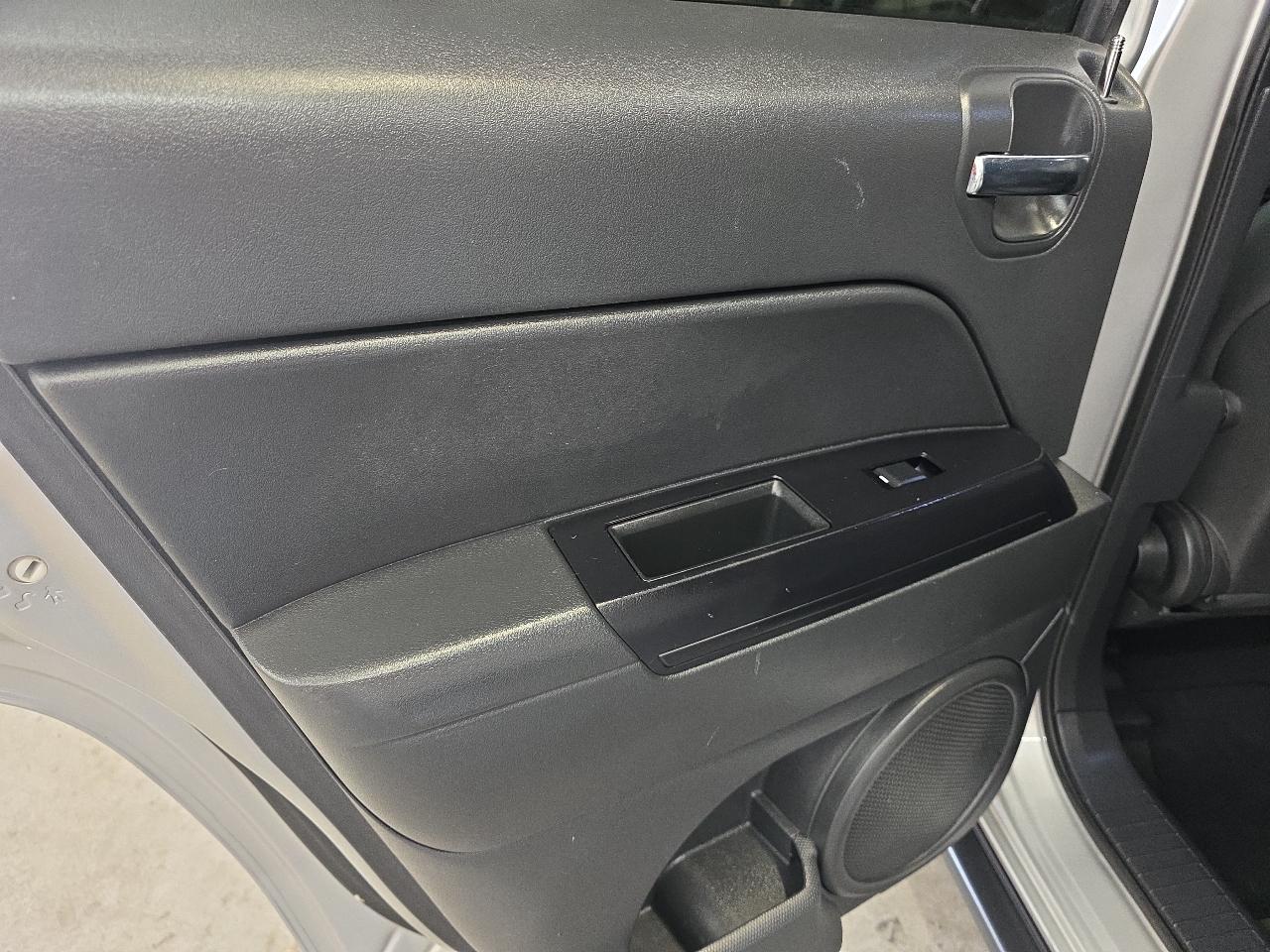 Jeep Patriot FWD 4dr Latitude 2013