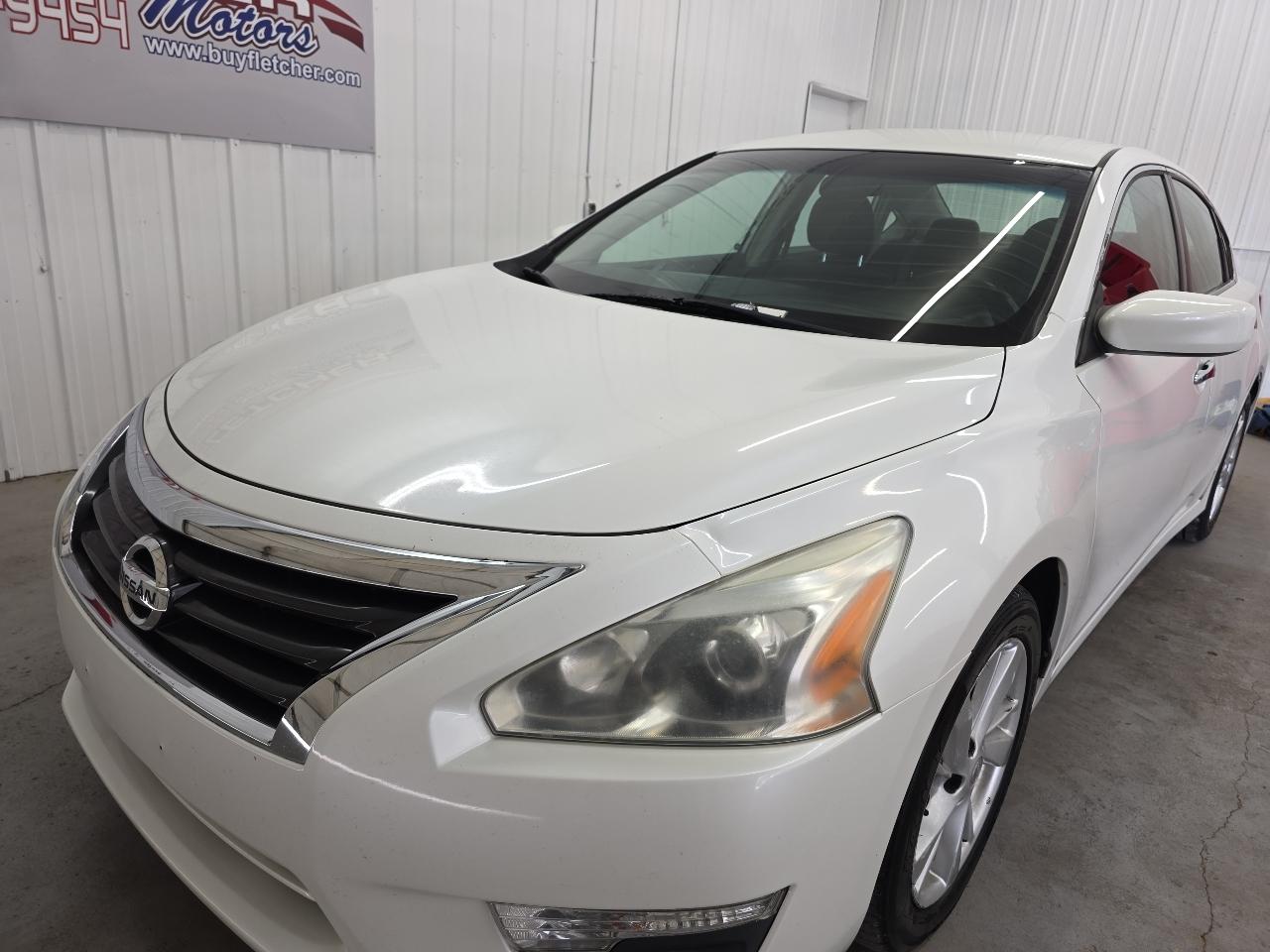 Nissan Altima 4dr Sdn I4 2.5 SV 2013
