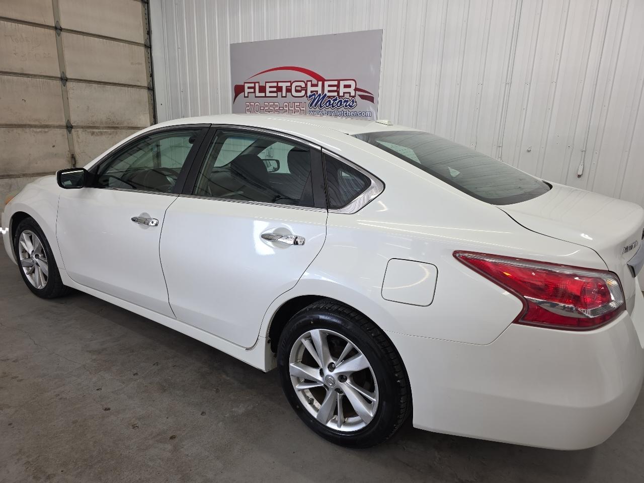 Nissan Altima 4dr Sdn I4 2.5 SV 2013