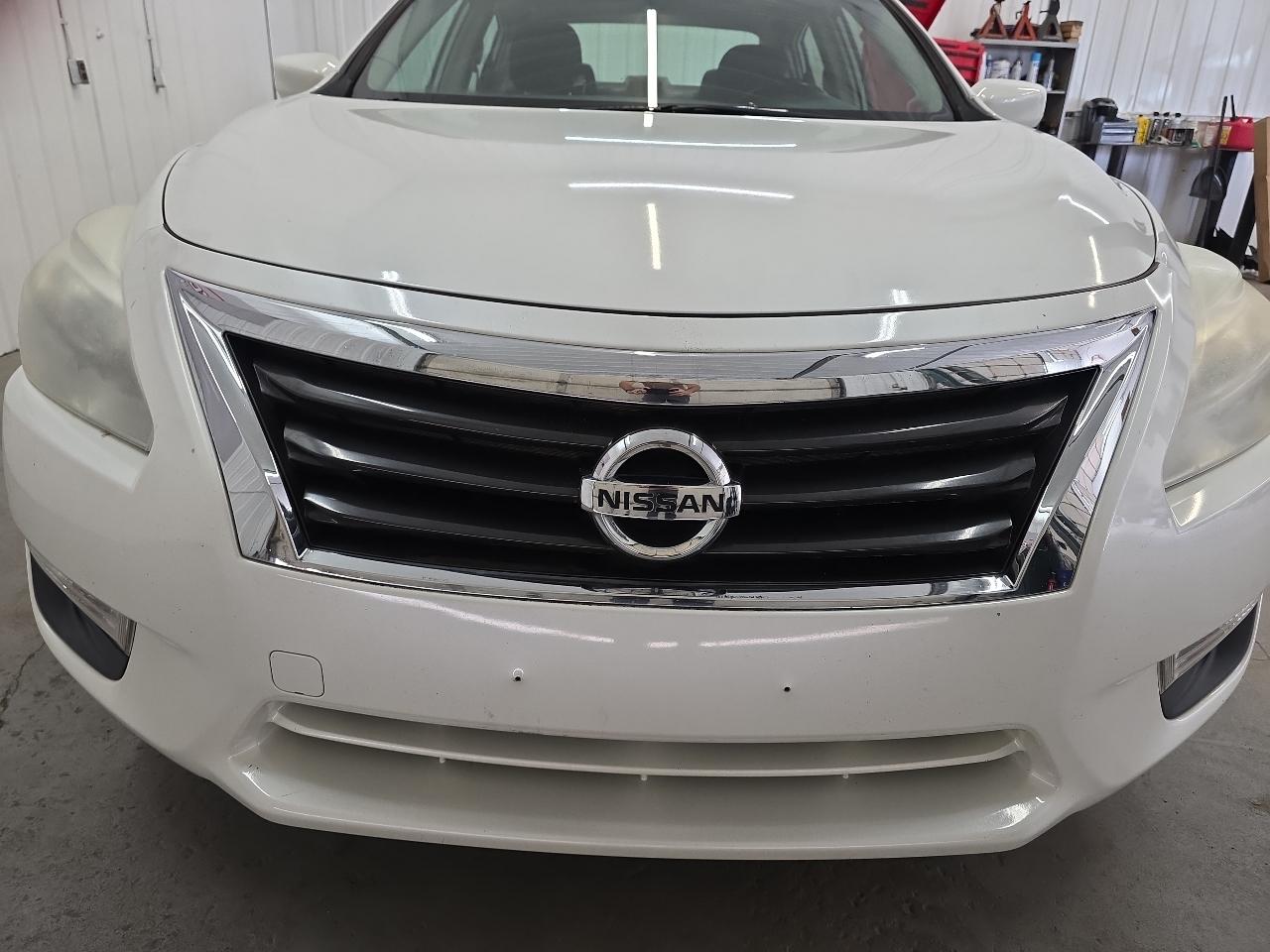 Nissan Altima 4dr Sdn I4 2.5 SV 2013