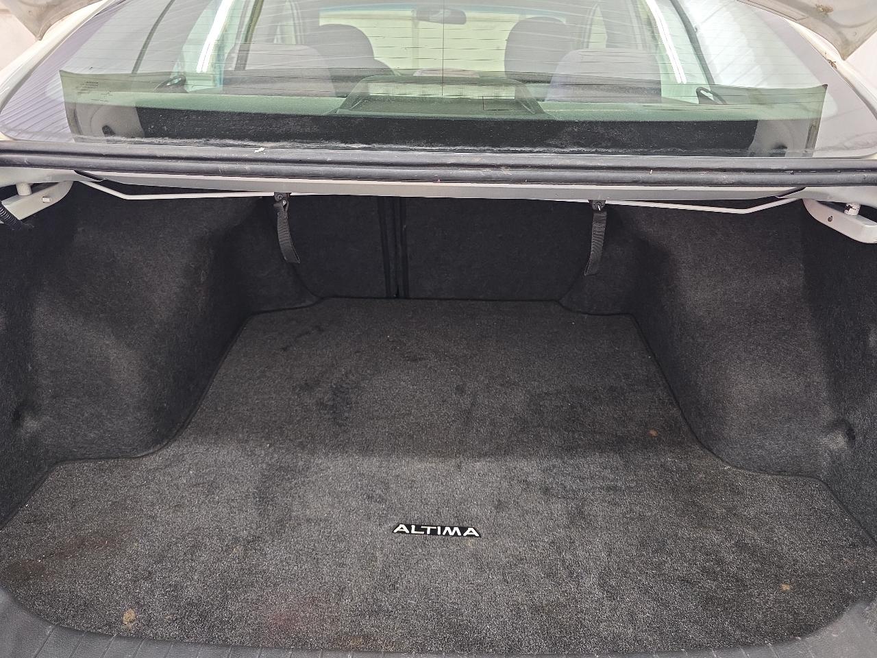 Nissan Altima 4dr Sdn I4 2.5 SV 2013